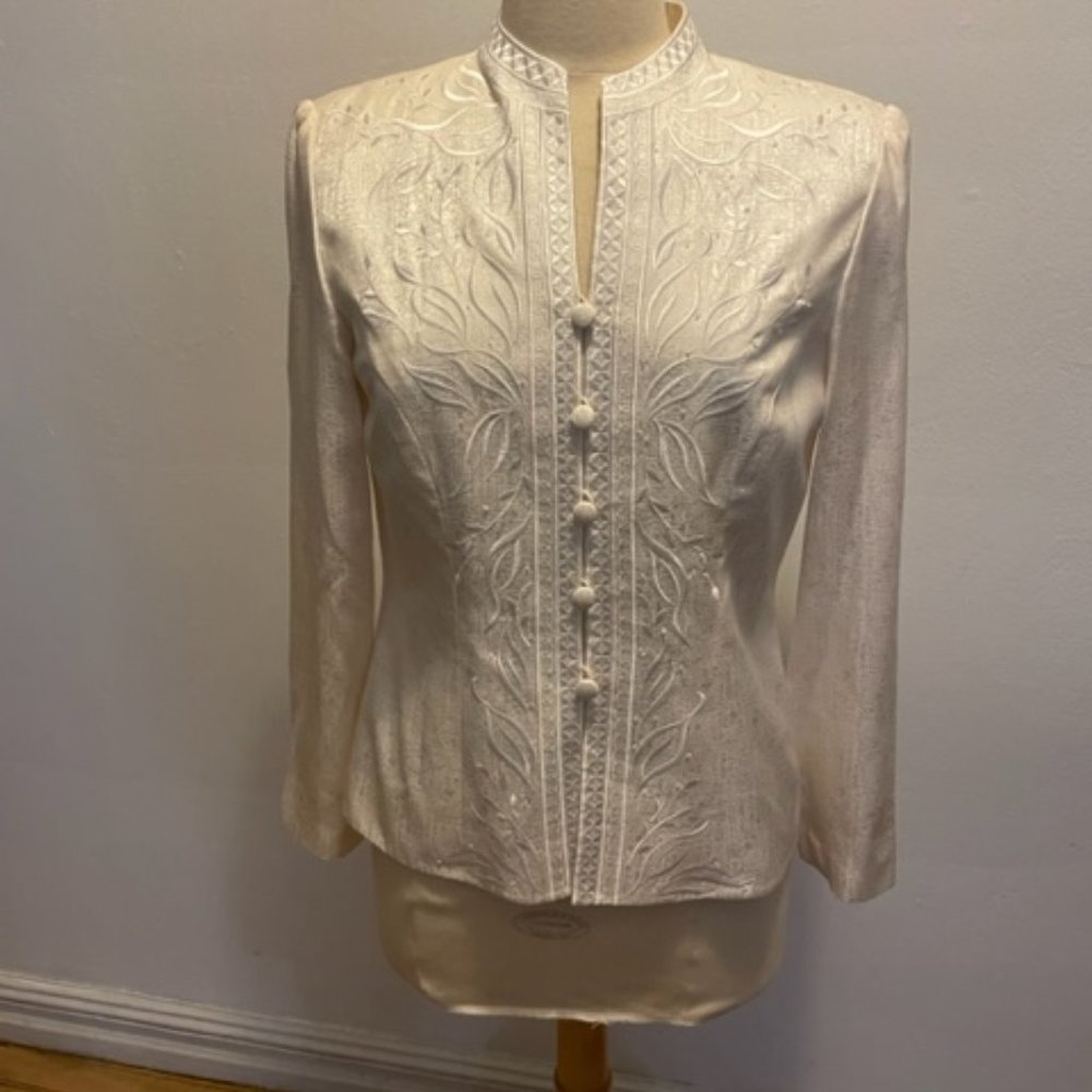 Adrianna Papell off-white silk jacquard Nehru jacket with embroidery and beading